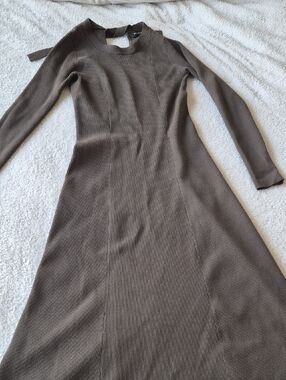 Banana Republic Ribbed Long Sleeve Midi Dress in Brown